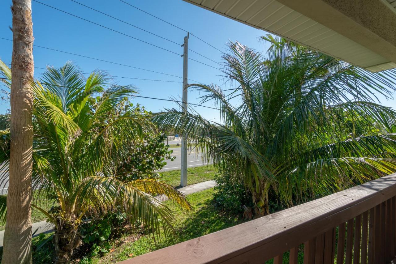 Beachside Serenity Escape - Private 3Br And 2Ba, Dog Friendly Duplex Oasis, Steps To Shore! Melbourne Ngoại thất bức ảnh